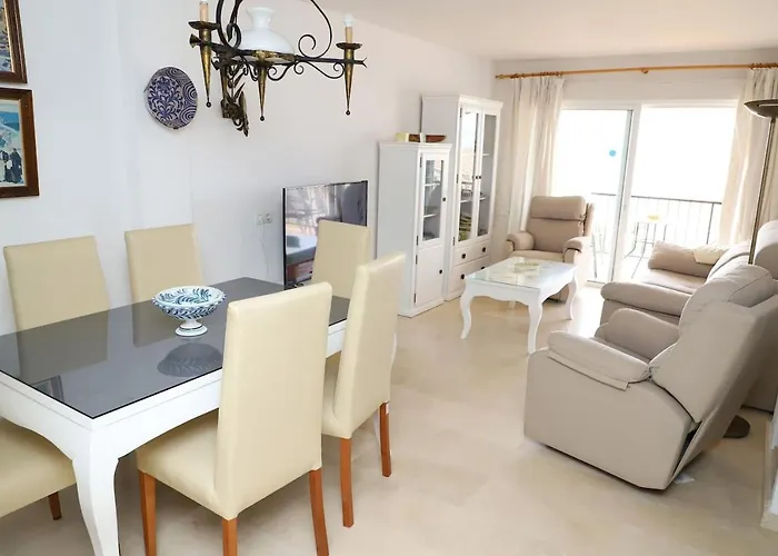 Апартаменты En Nerja. Primera Linea De Playa Нерха