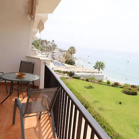 En Nerja. Primera Linea De Playa Apartment Nerja