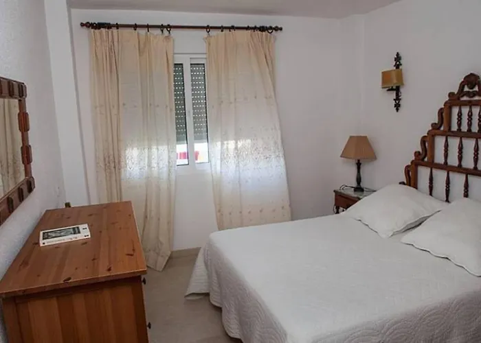 公寓 En Nerja. Primera Linea De Playa